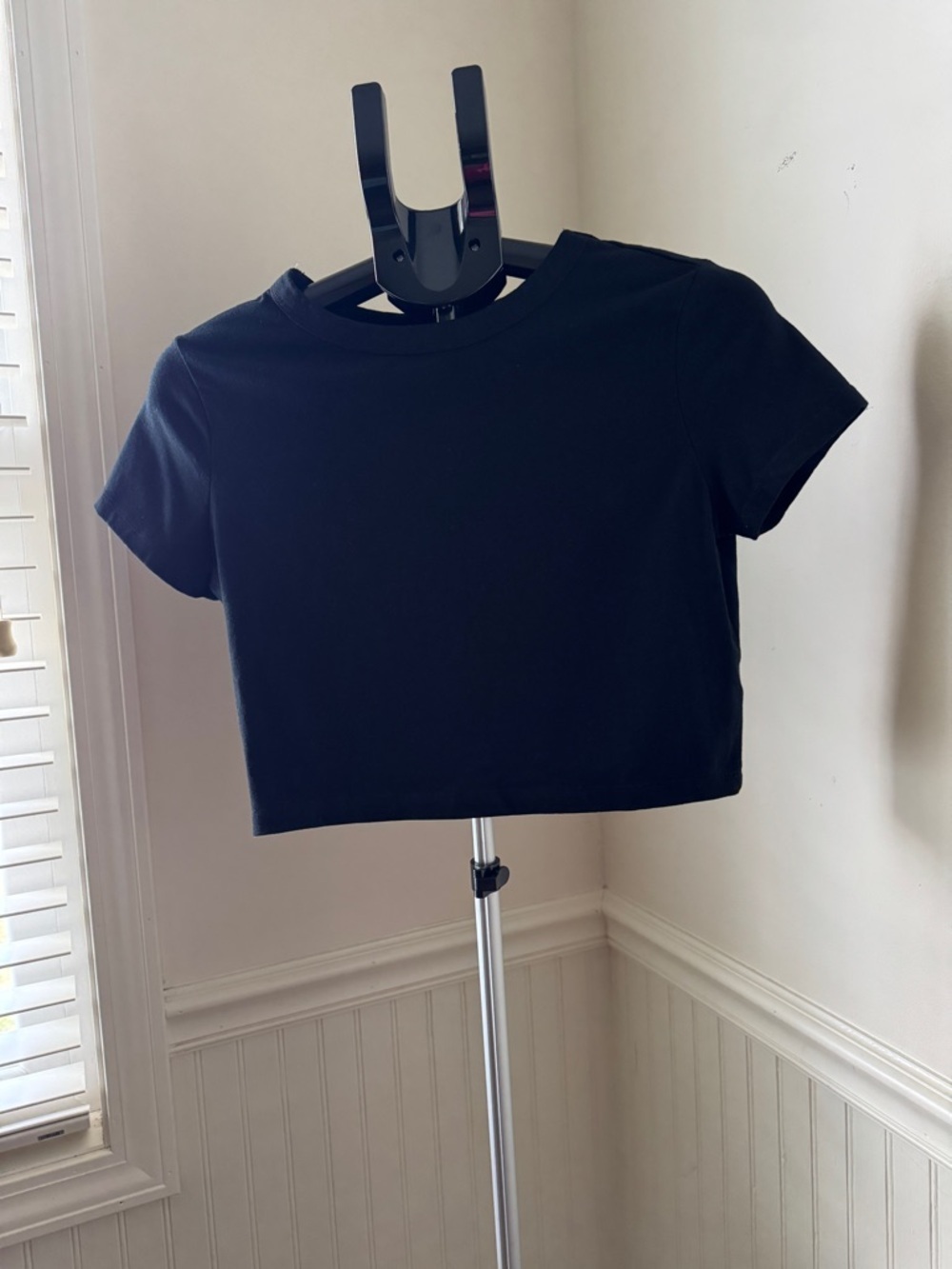 Wild Fable Black Crop Tee Size Large